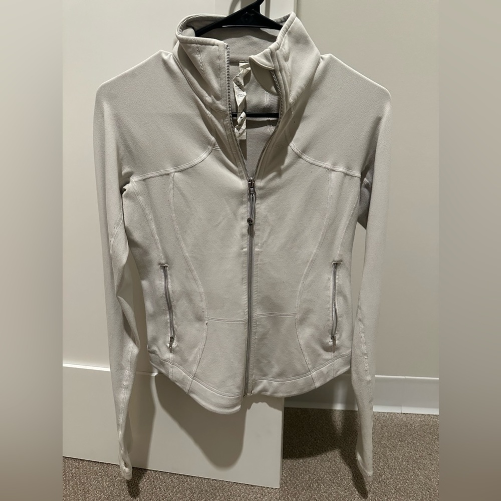 Lululemon white size 4 zip up